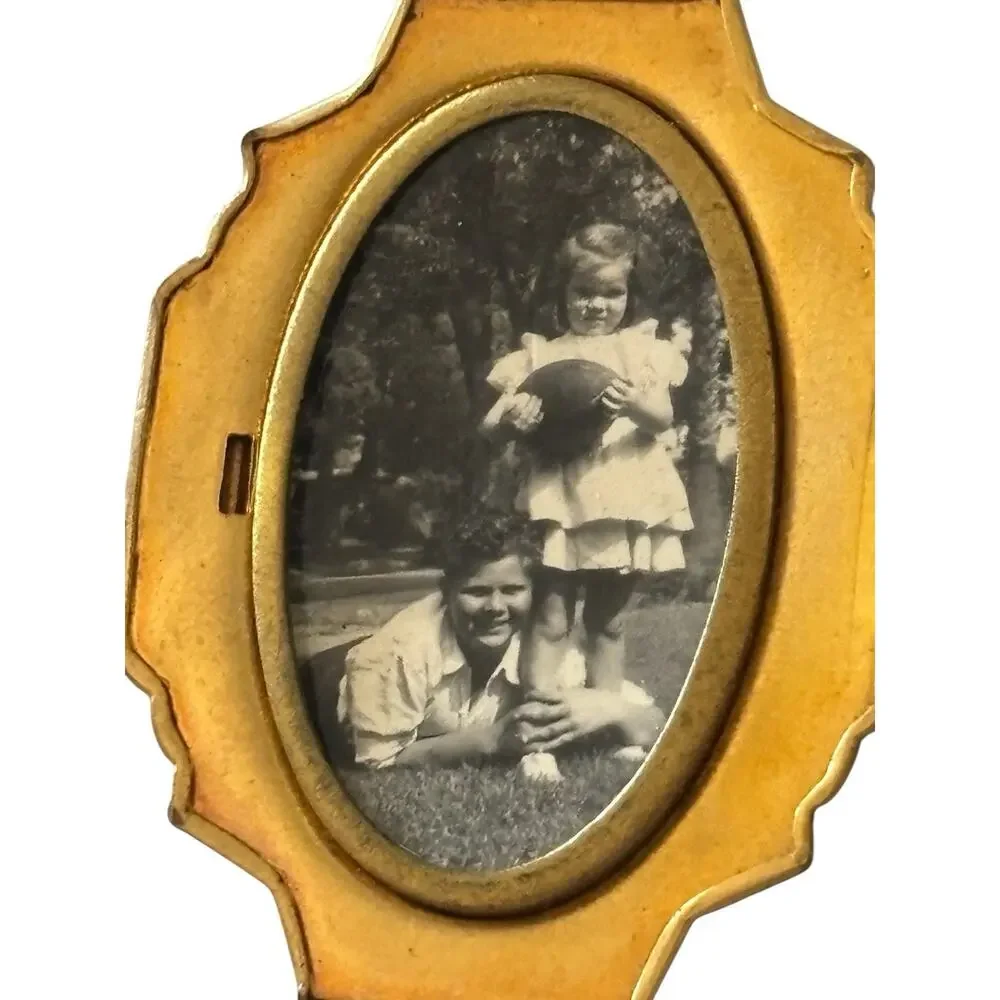 Art Deco Gold Filled Octagonal Locket 1920s w/ Original Photos 1.25 Vintage - Picture 4 of 9